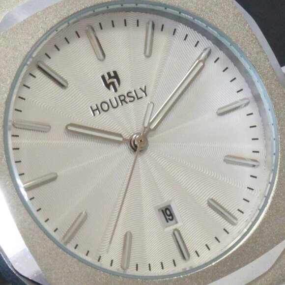 Men's Sports Watch Integrated Bracelet White Dial 42mm - Picture 11 of 13